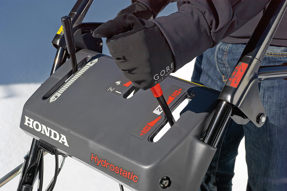 Снегоуборщик Honda HSS 760A ETD (9) в Амурске
